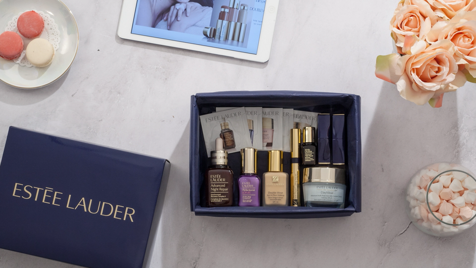 Estée Lauder Gift Box